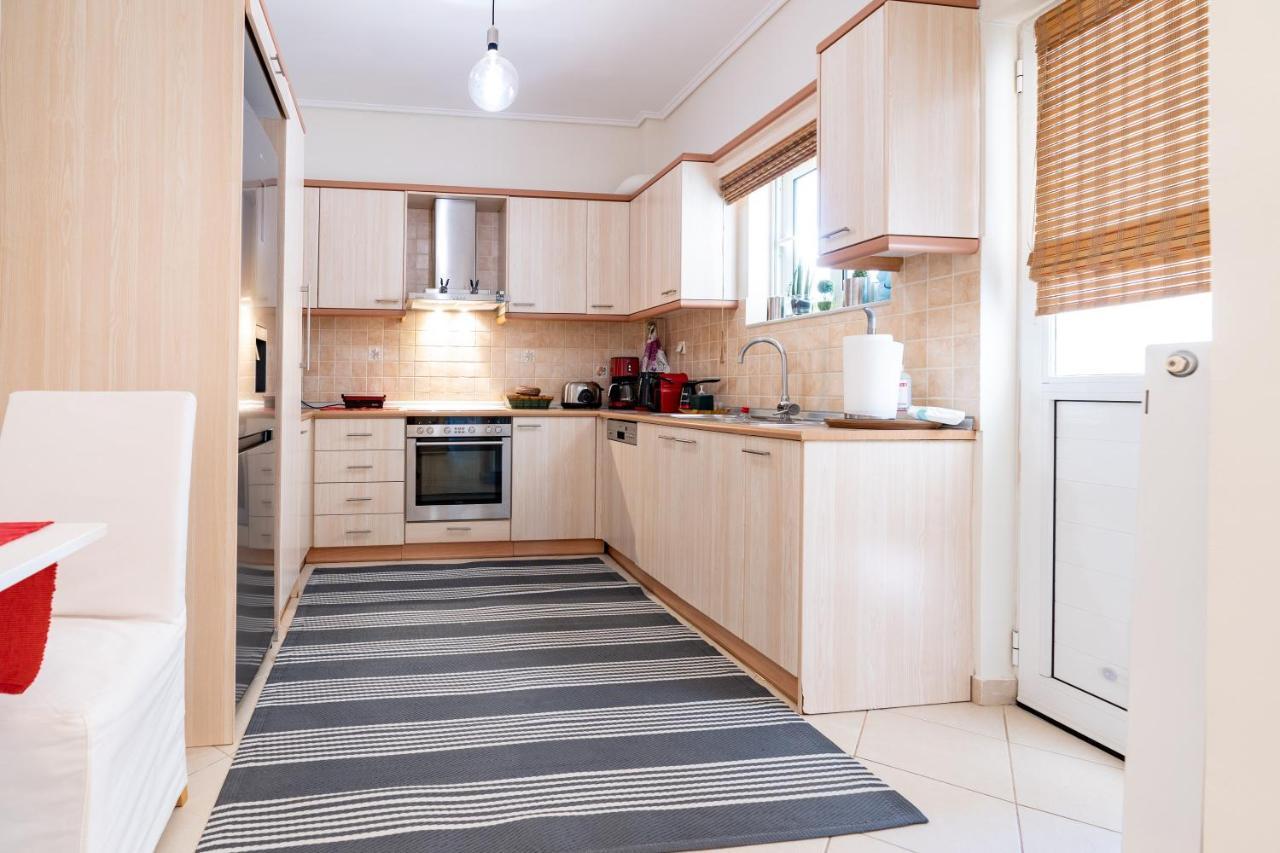 Koropi 3 Bedroom Apartment 4 Pers Exterior photo