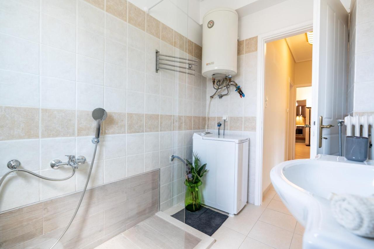 Koropi 3 Bedroom Apartment 4 Pers Exterior photo